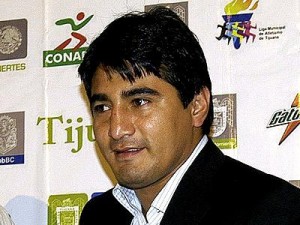 Box-erik-terrible-morales-300x225