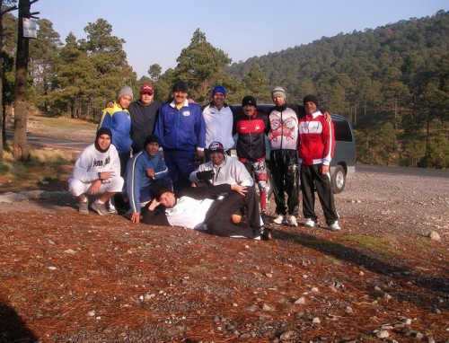 Zorrita-y-equipo-de-trabajo-en-Temoaya