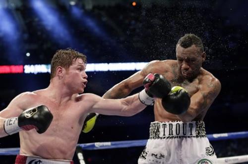 Saul "Canelo" Alvarez, Austin Trout